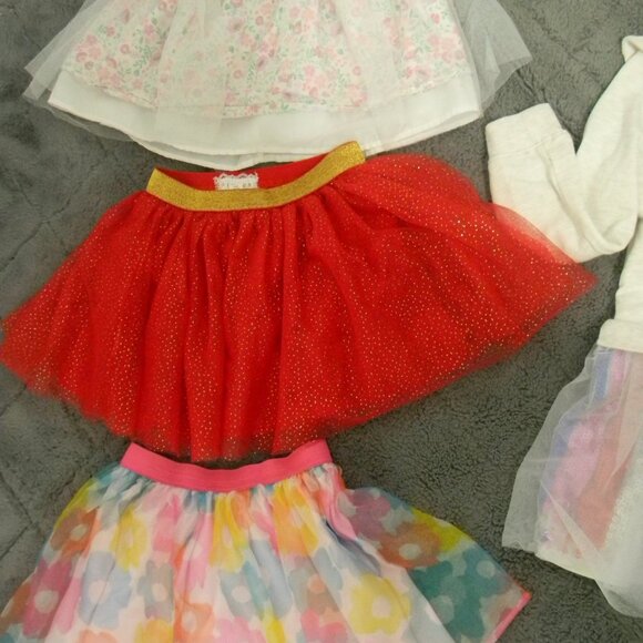Girl's bundle of 4 tulle tutu shimmery skirts and Dress Size 5 - Picture 2 of 6